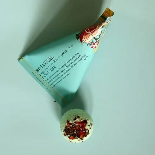 Botanical Skincare vanilla, peppermint and green clay foot soak